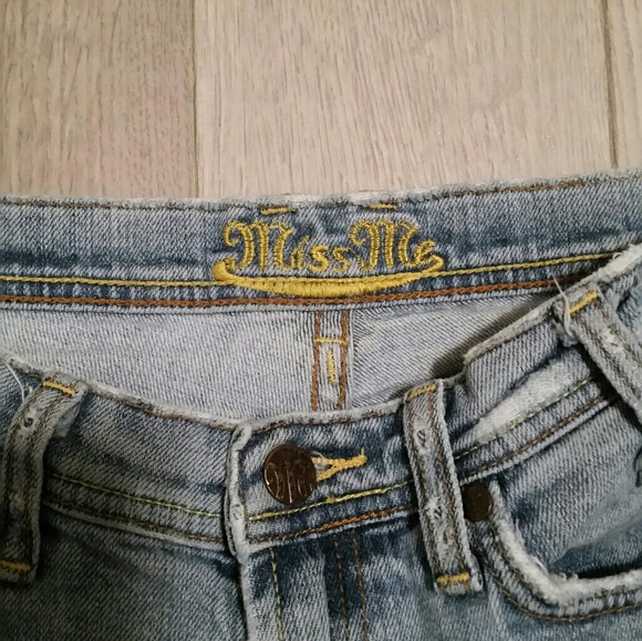 Miss Me Jeans - Picture 1 of 5